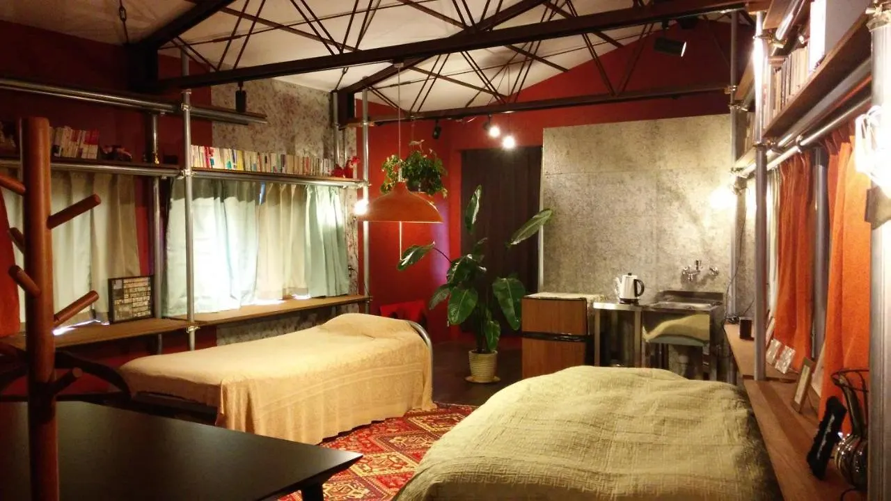 Ume House / Ume Upstairs Apartment Kyoto